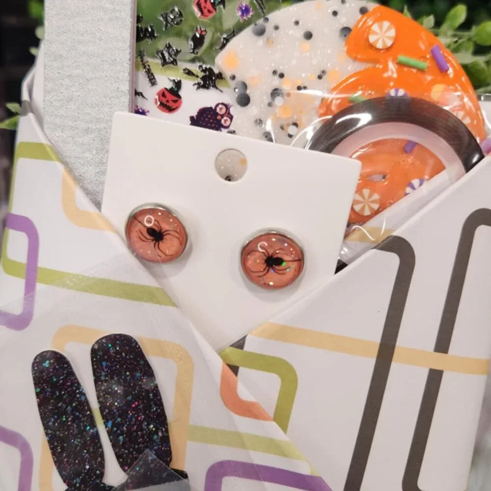Blind Date with a Mani Bundle